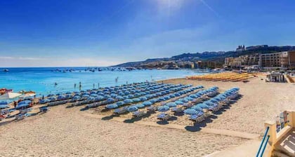 This condominium is a 2 bedroom(s), 2 bathrooms, located in Il-Mellieħa, null.