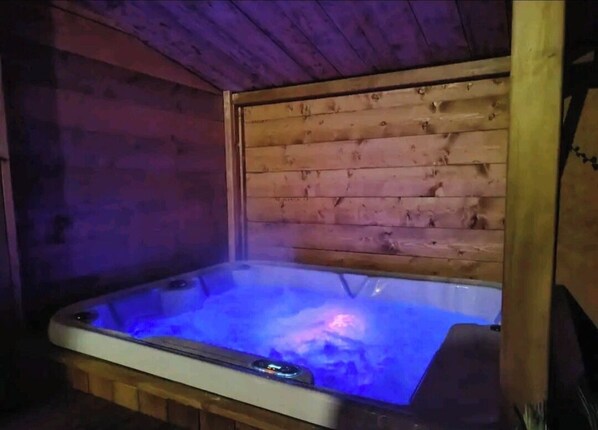 Bain à remous intérieur