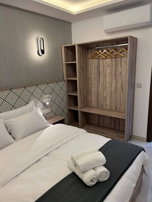 1 chambre, fer et planche à repasser, Wi-Fi gratuit, draps fournis