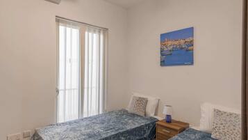 3 camere, ferro/asse da stiro, Wi-Fi gratuito, lenzuola