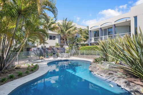 Riana Moorings 20 - Stylish Waterfront Apartment