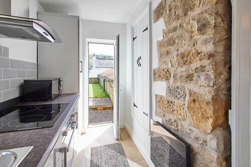 Host & Stay | Rose Cottage