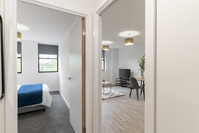 Host & Stay | 36 Waterside Place