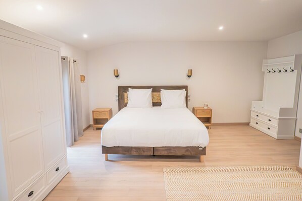 2 camere, una cassaforte in camera, ferro/asse da stiro