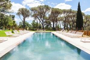 Outdoor pool, a heated pool - Les Génoises, (Pézenas)