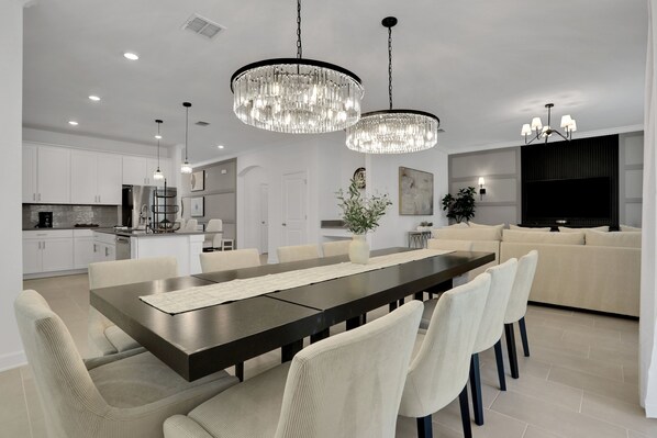 House, 6 Bedrooms | Dining - 8946ptd- The Retreat At Championsgate 6 Bedroom Home by RedAwning (Kissimmee)