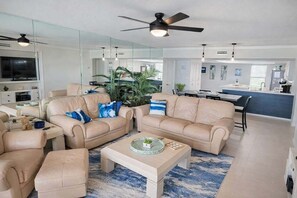 Apartment, 3 Bedrooms | Living area
