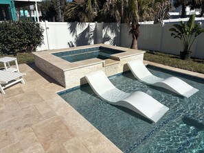 Outdoor pool, a heated pool - Beach / Pool / Hot tub / Game Room / Firepit/ Sleeps 10 (Palm Coast)