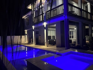 Piscine extérieure, piscine chauffée
