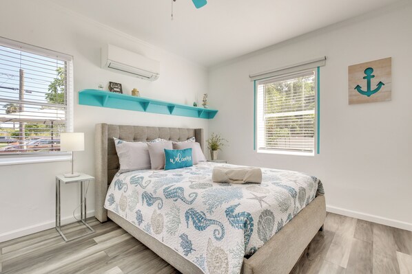 1 間臥室、熨斗/熨衣板、床單