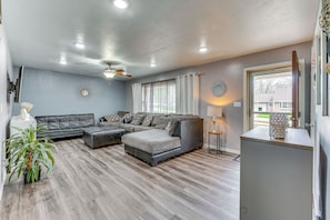 Interior - Newly Remodeled Home in Storm Lake w/ Private Yard (Storm Lake)