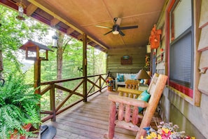 House (1 Bedroom) | Interior - Rustic Cabin w/ Porches: 8 Mi to Tallulah Gorge! (Tiger)