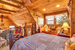 House (1 Bedroom) | Interior - Rustic Cabin w/ Porches: 8 Mi to Tallulah Gorge! (Tiger)