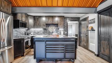 House (1 Bedroom) | Interior