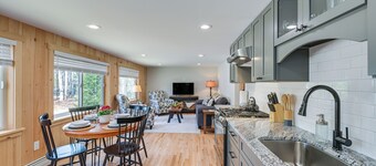 Idyllic Eastbrook Cabin: Lake Access, Near Acadia!