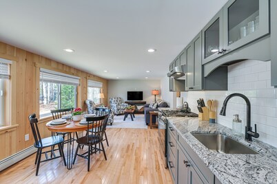 Idyllic Eastbrook Cabin: Lake Access, Near Acadia!