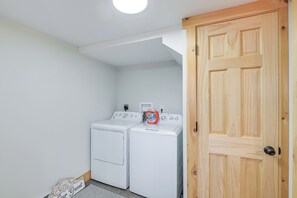 Casa (2 Bedrooms) | Interior