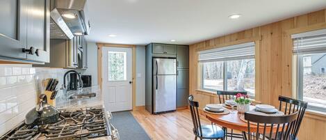 House (2 Bedrooms) | Interior