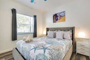 1 間臥室、熨斗/熨衣板、床單