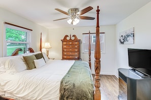 House (3 Bedrooms) | Interior - Family-friendly Home < 5 Mi to Downtown Nashville (Nashville)