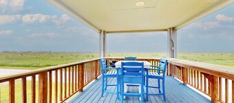 Seagull Shores: 1 BR, 1 BA House in Gilchrist, Sleeps 6