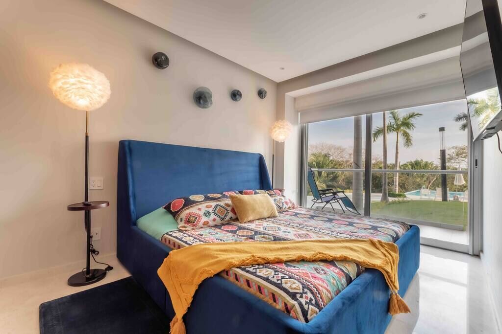 3 bedrooms, desk, travel crib, free WiFi