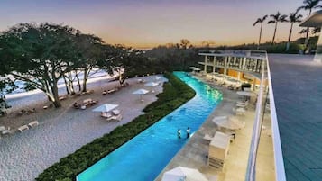 Outdoor pool, a heated pool