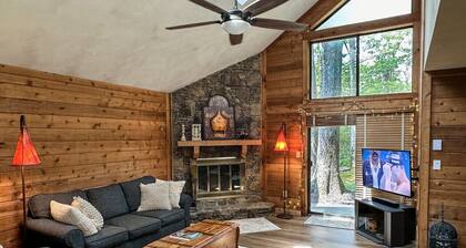 🌄 Mountain Bliss | Family-Friendly Home w/ Hot Tub 🛁 Fireplace & Fire Pit 🔥
