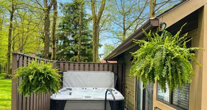 🌄 Mountain Bliss | Family-Friendly Home w/ Hot Tub 🛁 Fireplace & Fire Pit 🔥