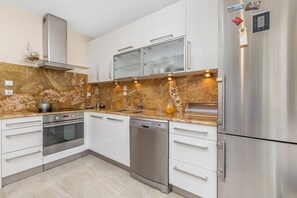 Private kitchen - Seaside Apartment in Sopot by Renters (Sopot)