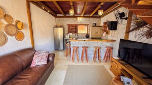 Royal Bungalow, 2 Bedrooms | Living area