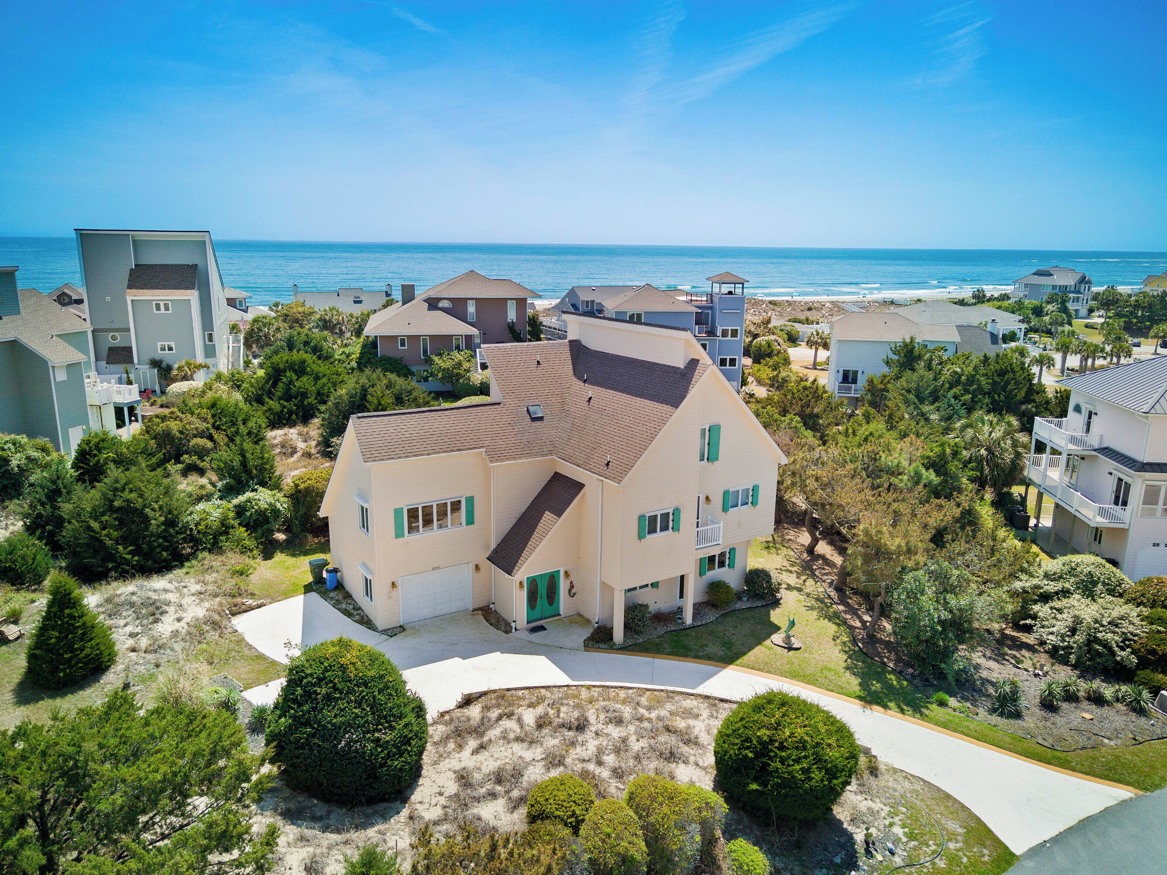 Beautiful home in Lands End, with oceanfront clubhouse, pool, tennis, pickleball