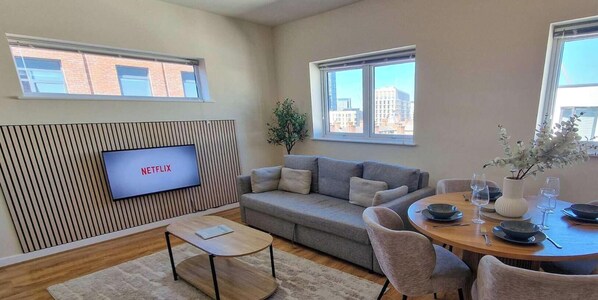 Interior - Free Parking City Centre Flat by City SuperHost (Manchester)