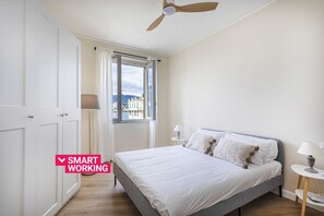 2 slaapkamers, een strijkplank/strijkijzer, gratis wifi, beddengoed