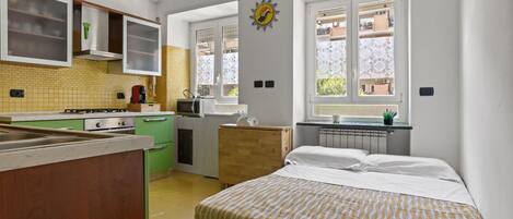 1 室のベッドルーム、アイロン / アイロン台、WiFi (無料)、ベッドシーツ