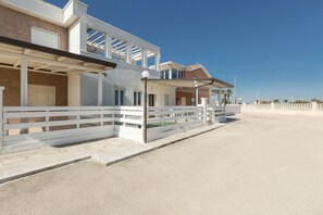 Exterior - 3869 Horizont - Trilo Standard by Barbarhouse (Margherita di Savoia)