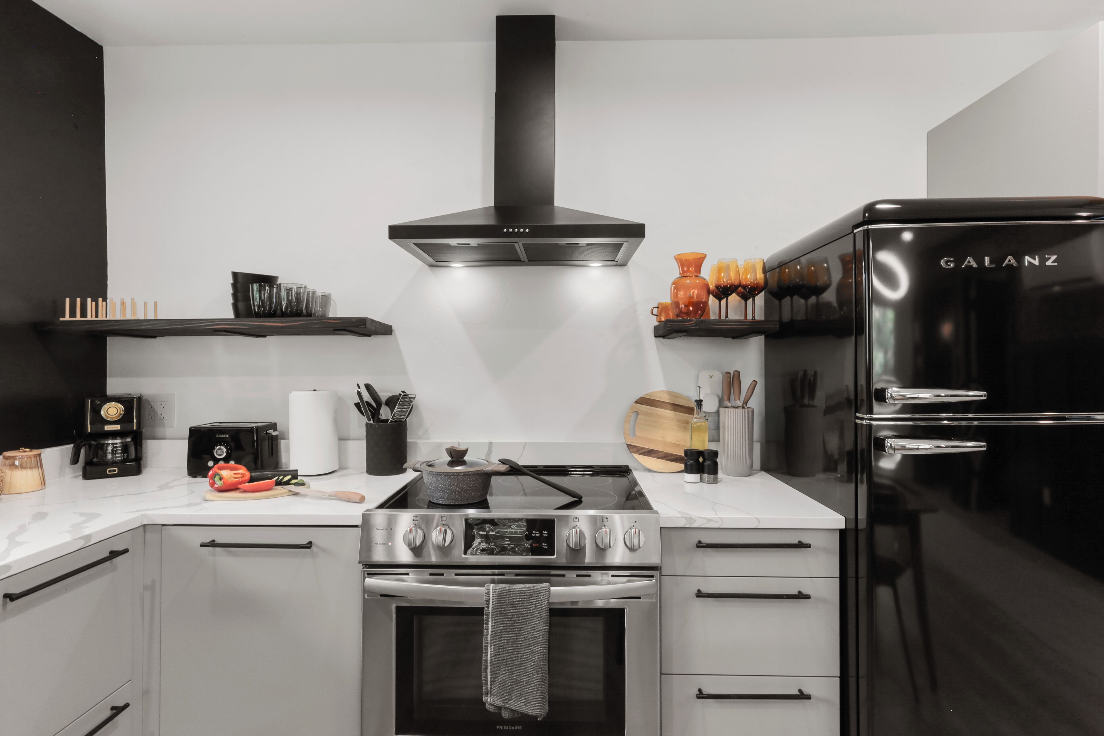 Fridge, microwave, oven, stovetop