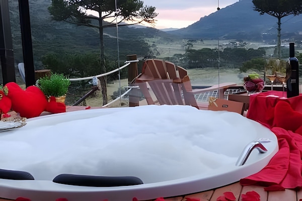 Cabin | Private spa tub