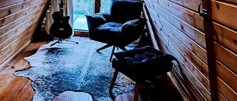 Cabin | Living area