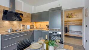Family Apartment, 1 Bedroom, Microwave (Modern Apt Deni: Terrace + Private) | Private kitchen - Modern Apt Deni: Terrace + Private Parking (Koper)