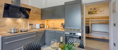 Family Apartment, Multiple Bedrooms (Coastal Countryside Oasis Apartment) | Private kitchen