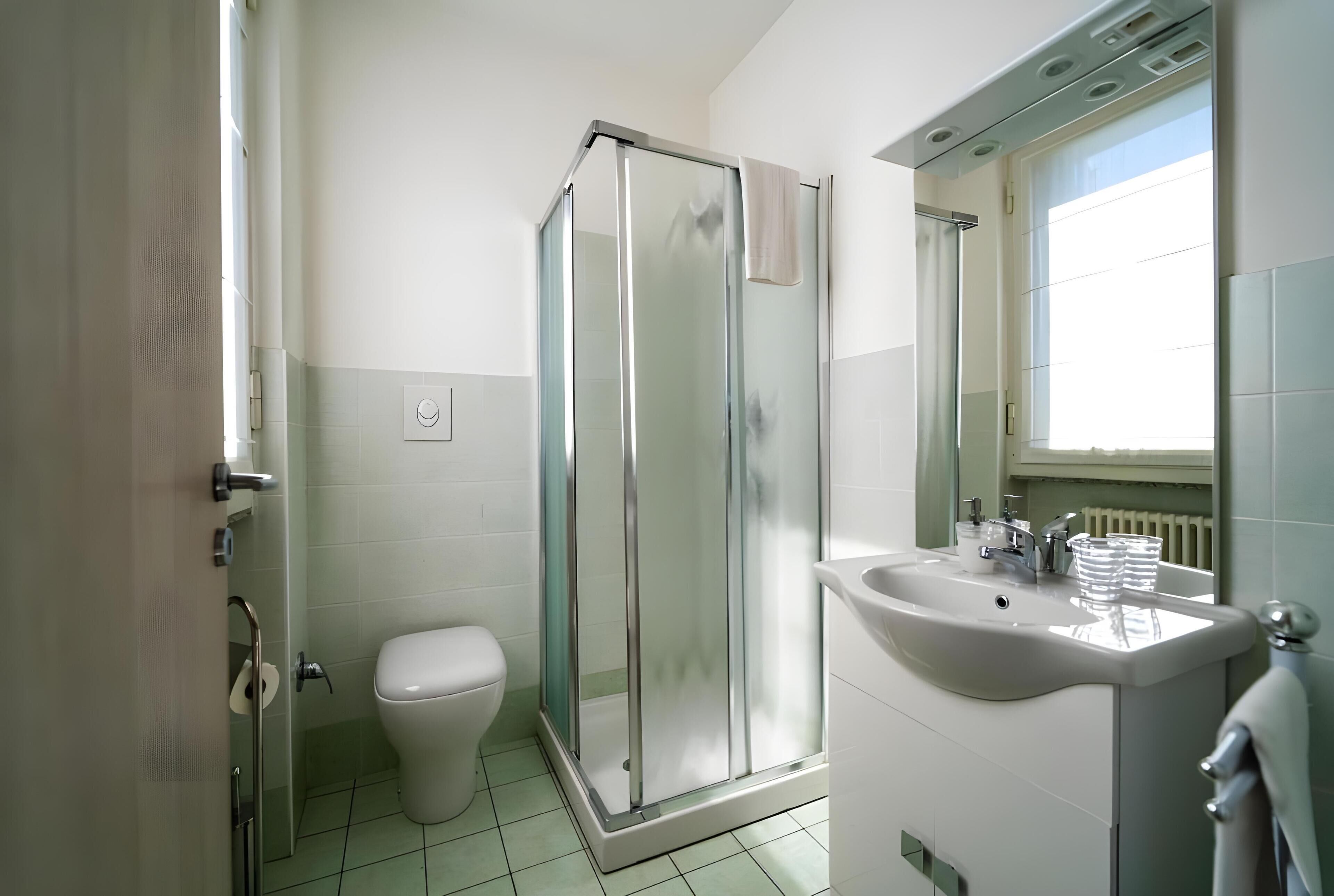 Classic-Doppelzimmer, Seeblick | Badezimmer