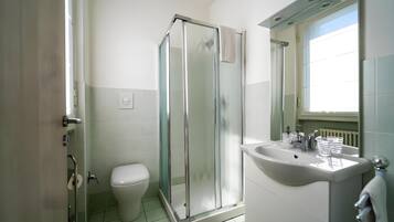 Doppia Classic, vista lago | Bagno