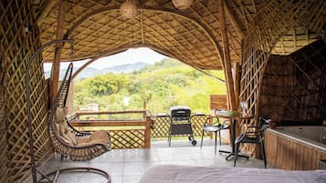 Basic Cabin | 1 bedroom, premium bedding, down comforters, minibar