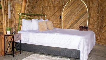 Basic Cabin | 1 bedroom, premium bedding, down comforters, minibar