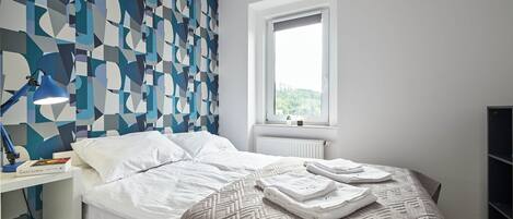 1 bedroom, WiFi, bed sheets