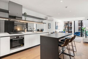 Fridge, microwave, oven, stovetop