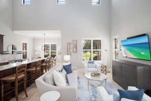 Smart TV, offices - Two Golf Carts ~ Sandestin Gated Community ~ Community Beach ~ Community Pool (Miramar Beach)