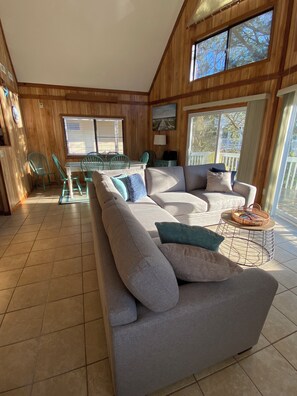 Smart TV - Corolla-Ocean Side-Sweet Caroline-3 BR, 2 Bath
(Corolla)