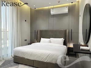 Appartement Design, 3 chambres | 3 chambres, rideaux d’obscurcissement, fer et planche à repasser